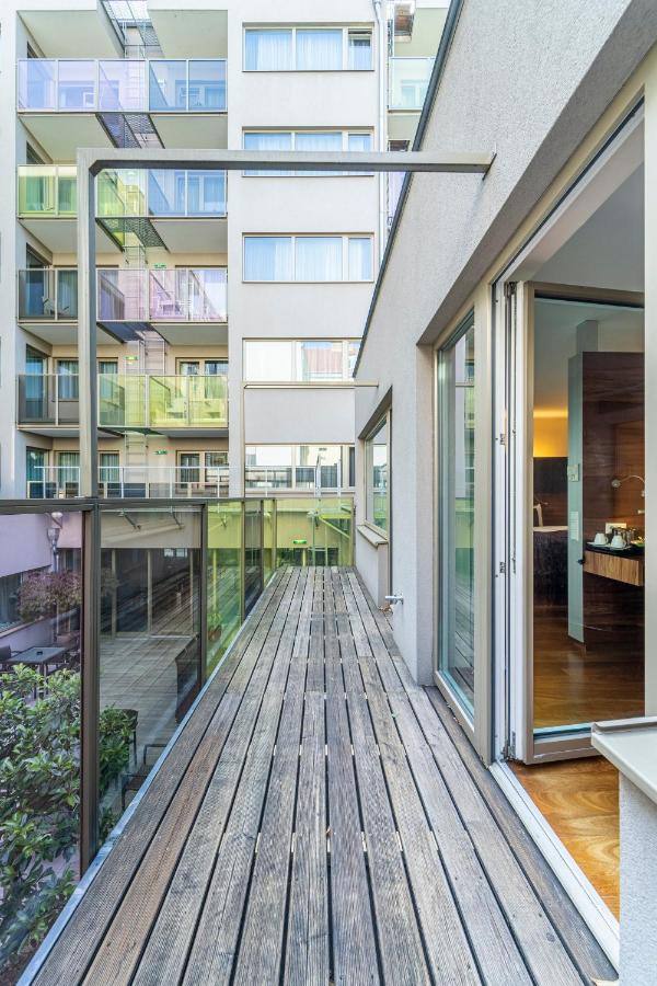 Pakat Suites Виена Екстериор снимка