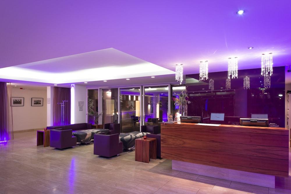 Pakat Suites Виена Екстериор снимка