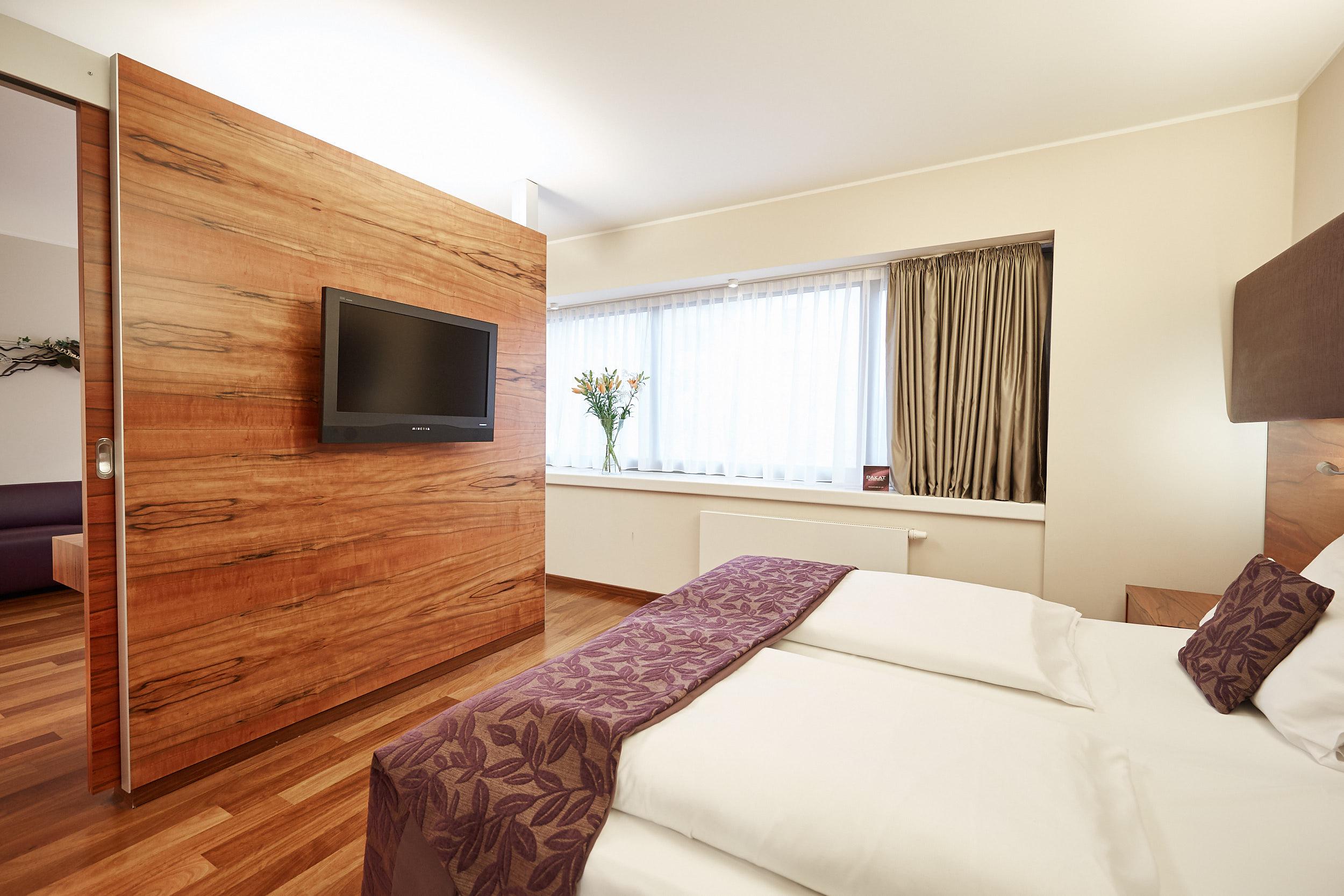 Pakat Suites Виена Екстериор снимка