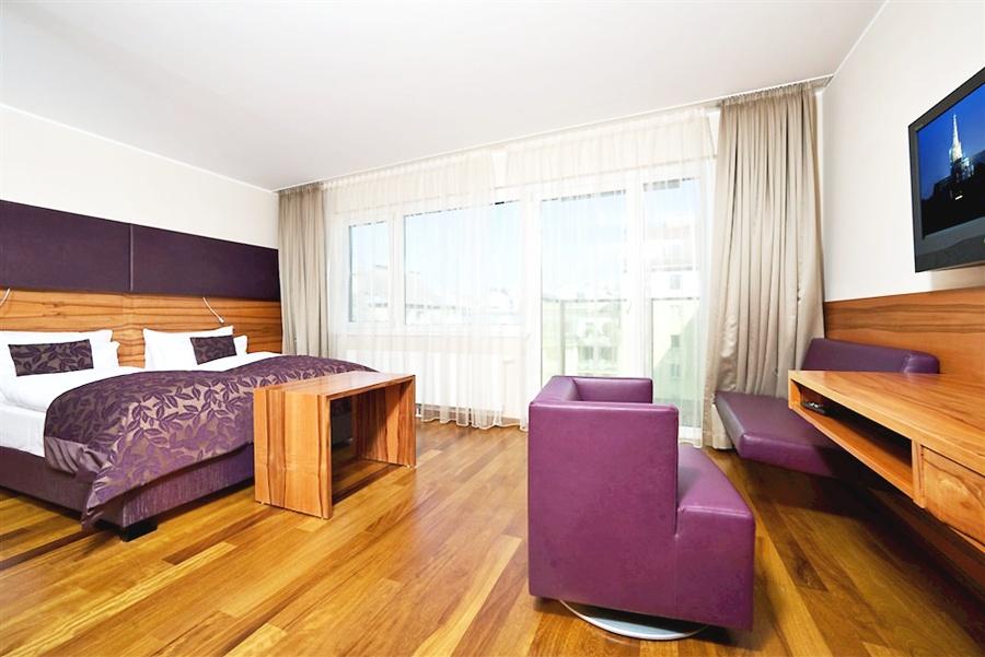 Pakat Suites Виена Екстериор снимка
