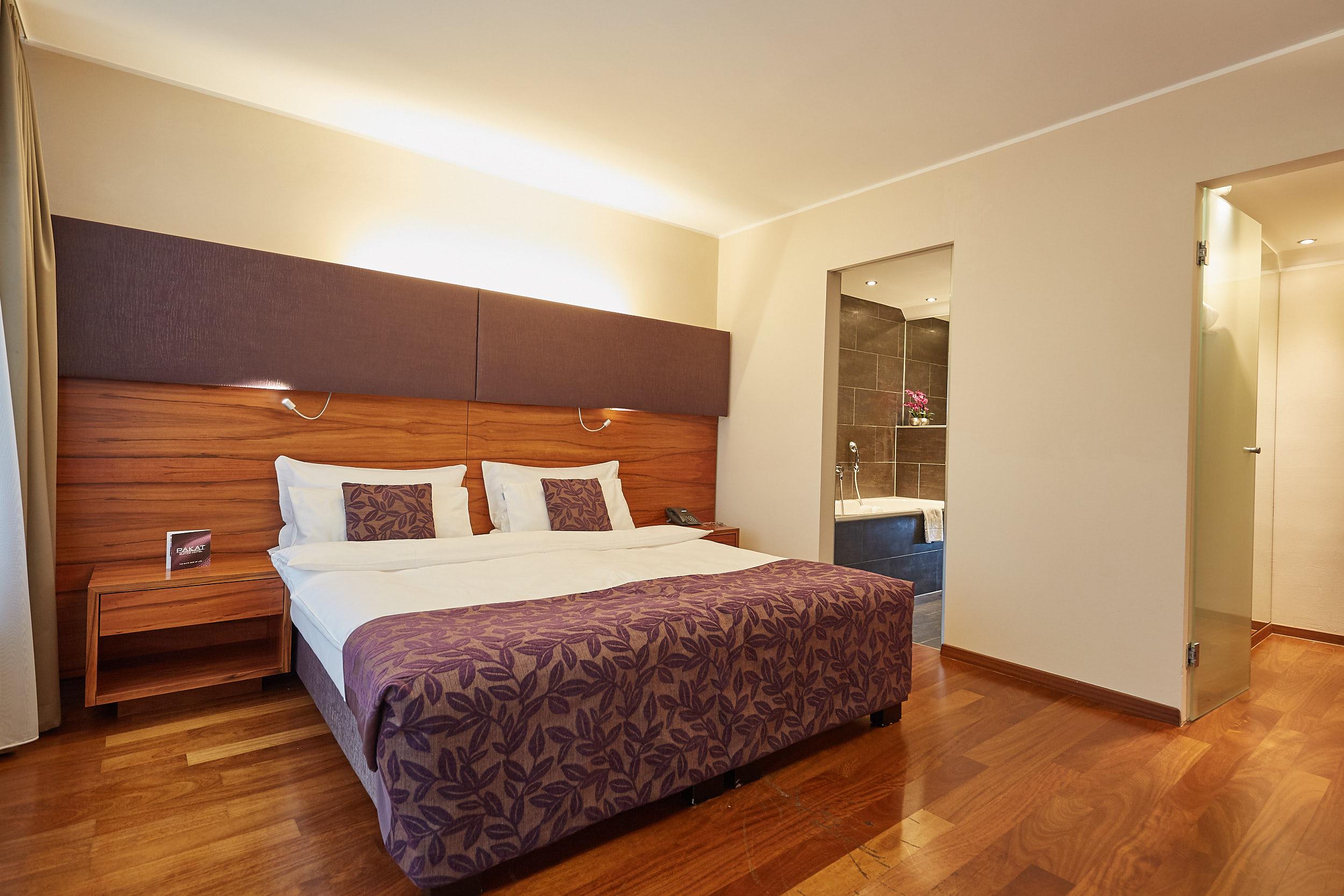 Pakat Suites Виена Екстериор снимка